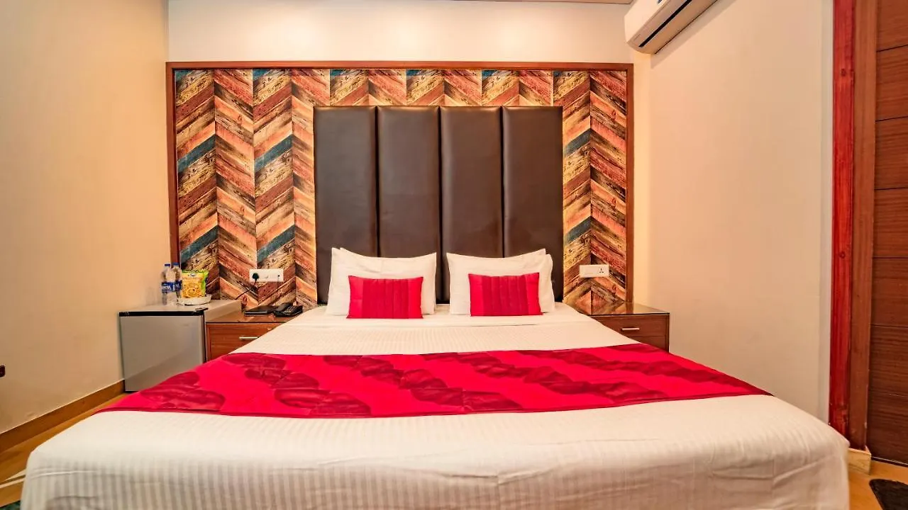 Uddhav Vilas A Family Hotel Udaipur India