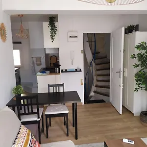 Apartment T2, Centre Historique, Place Des Carmes Avignon