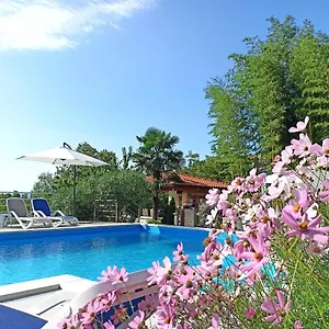 Apartment Garden Opatija