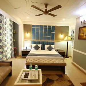 hotel-opera.top-gurgaonhotels.com/
