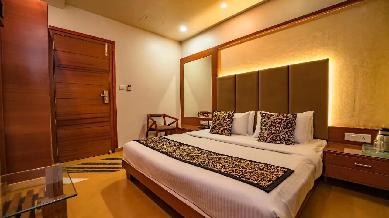 Uddhav Vilas A Family Hotel Udaipur